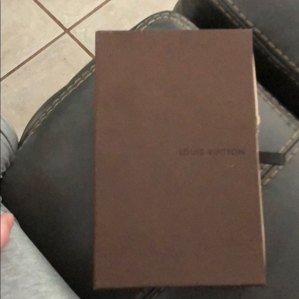 Louis Vuitton box